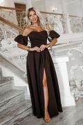 Chocolate-coloured maxi dress for a wedding, with puff sleeves and a slit – Alessia